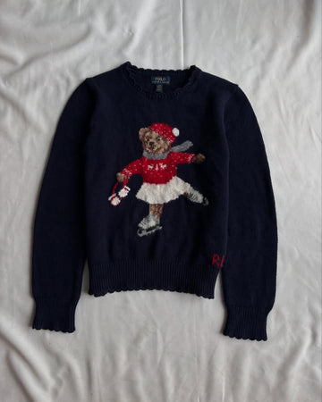 Black round neck knit sweater with bear