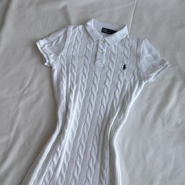 White short sleeve knit dress