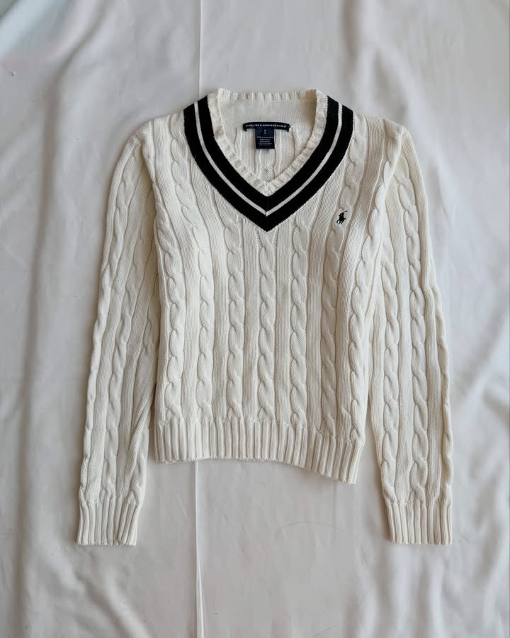 Cream white v-neck knit sweater with black stripes