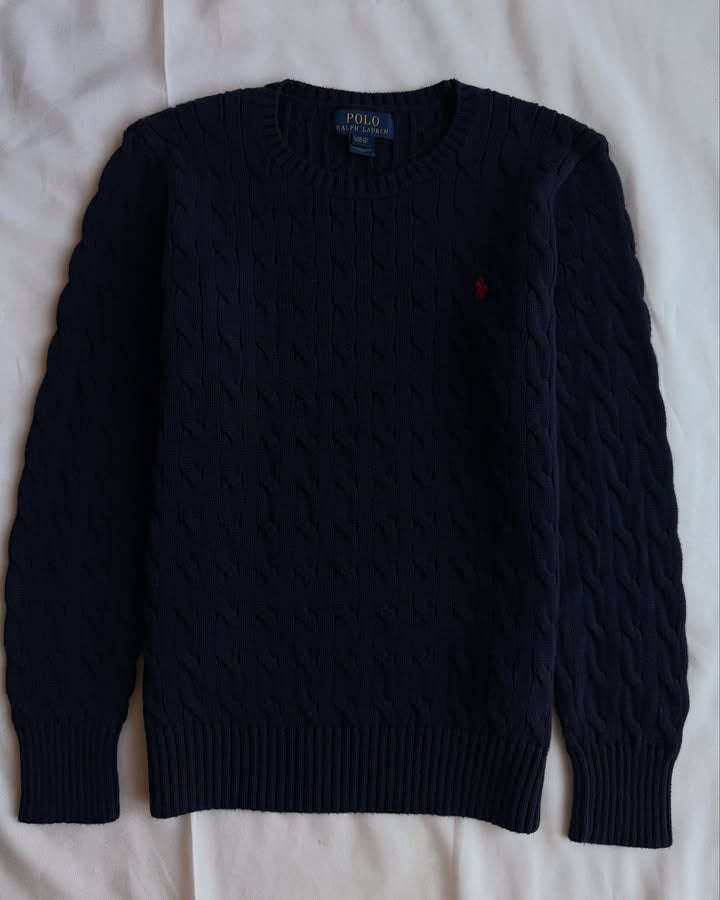 Dark blue round neck knit sweater