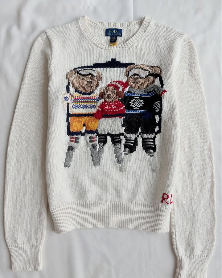 Cream white round neck sweater with bears