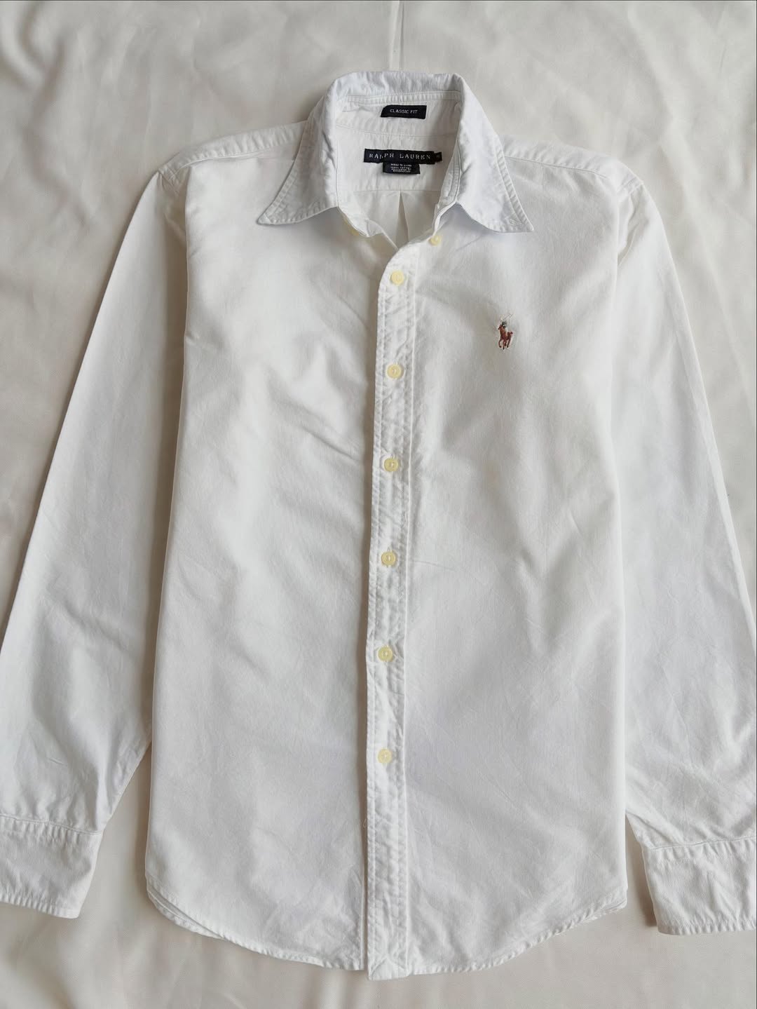 White dress shirt