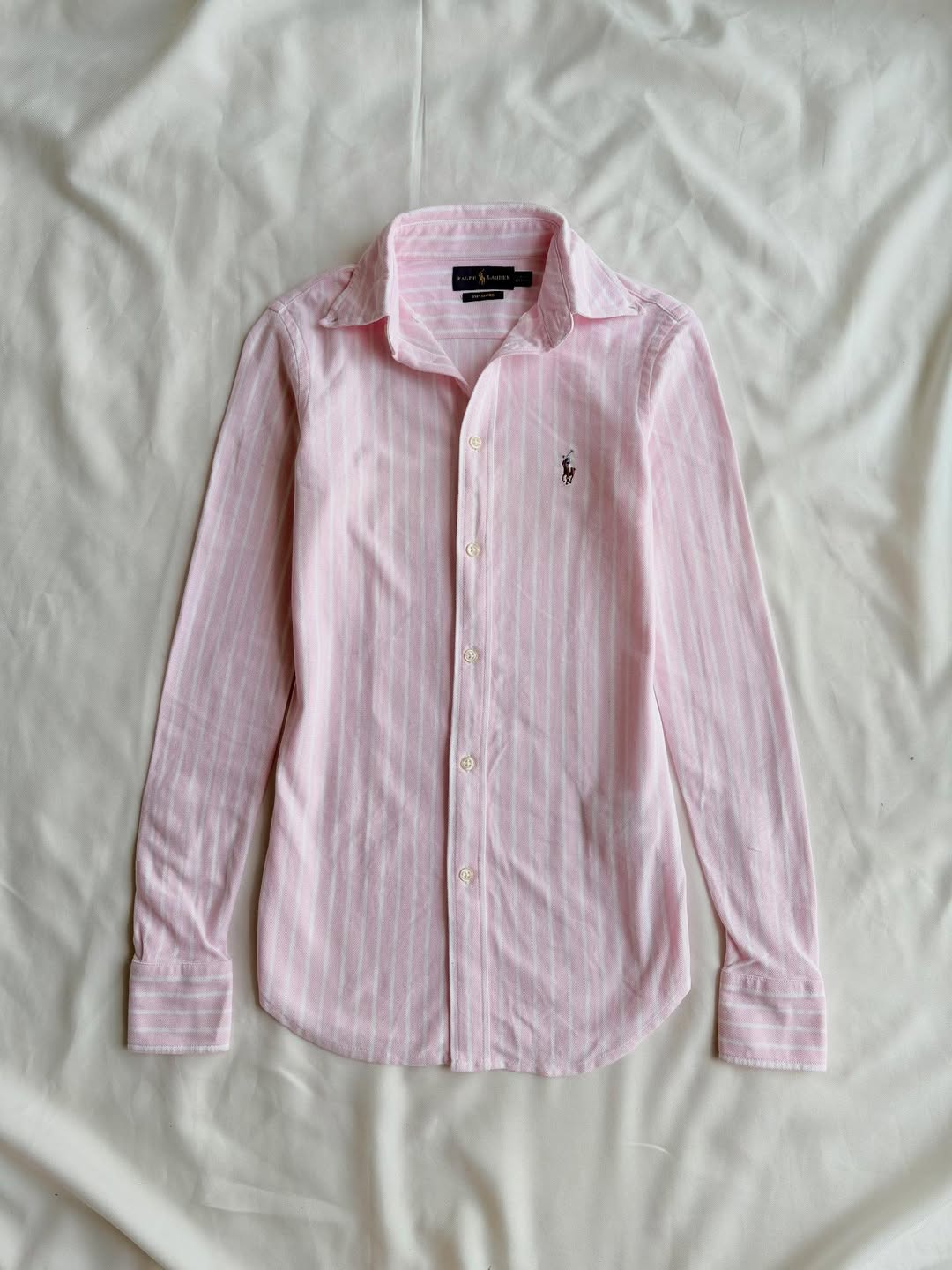 Chemise à rayures roses et blanches